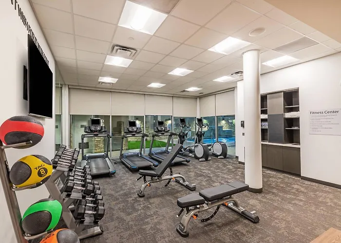 Fairfield Inn & Suites Houston Memorial City Area